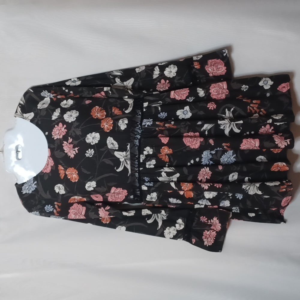 Rhythm Women's Floral Dress with Lace. Size XS